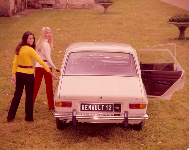 Renault 12. Fue presentado mundialmente en el Salón del Automóvil de París de 1969.
