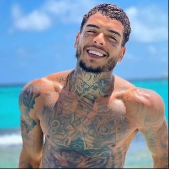 El cantante MC Kevin escapaba de una fiesta sexual al saltar de un quinto piso y matarse