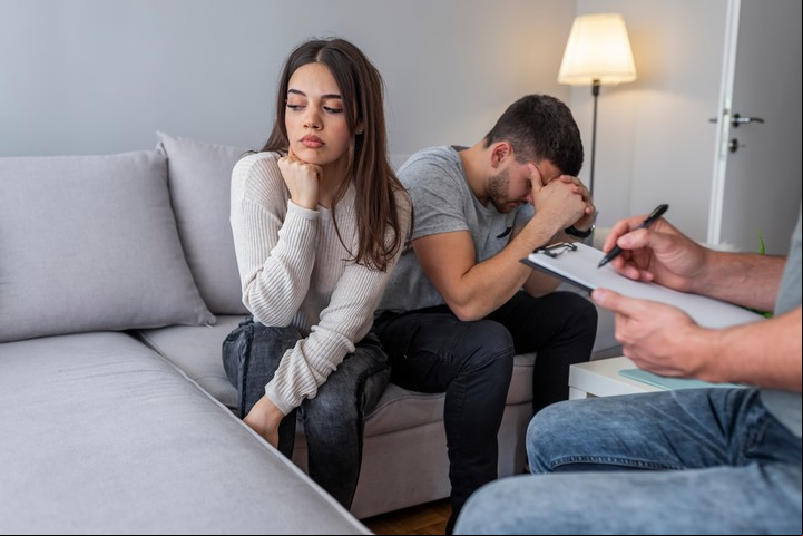 La terapia de pareja es una alternativa de abordaje del vínculo en crisis. Foto ilustración Shutterstock.