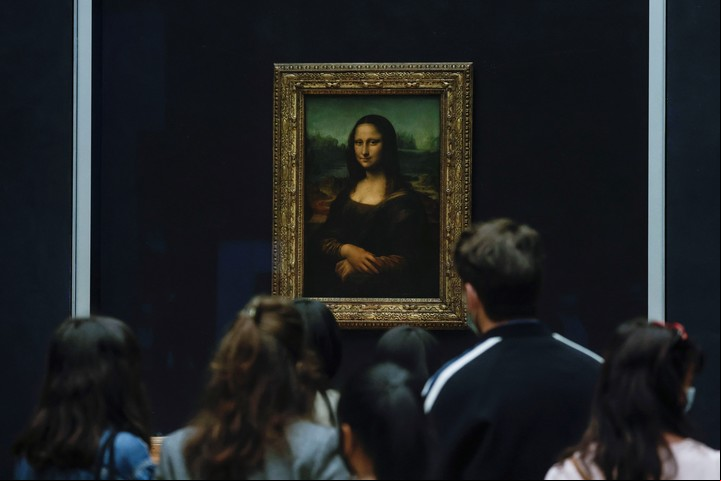 El análisis de los microbios en los dibujos de da Vinci permite hacer un seguimiento de los lugares por los que se movieron y las restauraciones a las que se sometieron (EFE).
