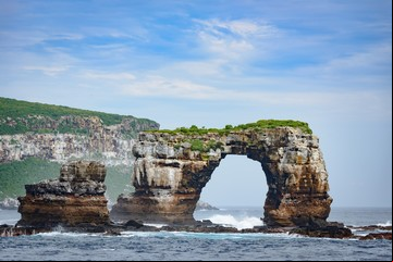 Se derrumbó el Arco de Darwin, una famosa formación de piedra en las Galápagos