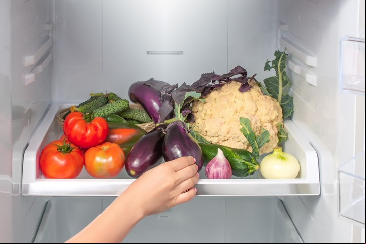 Es clave elegir una heladera del tamaño adecuado y diseñada para funcionar en la región que será utilizada. Foto: Shutterstock.