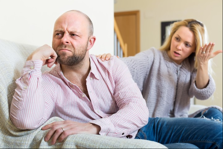 La técnica de quienes ejercen este tipo de abuso consiste en descalificar sistemáticamente la percepción de la realidad de una persona. Foto ilustración Shutterstock