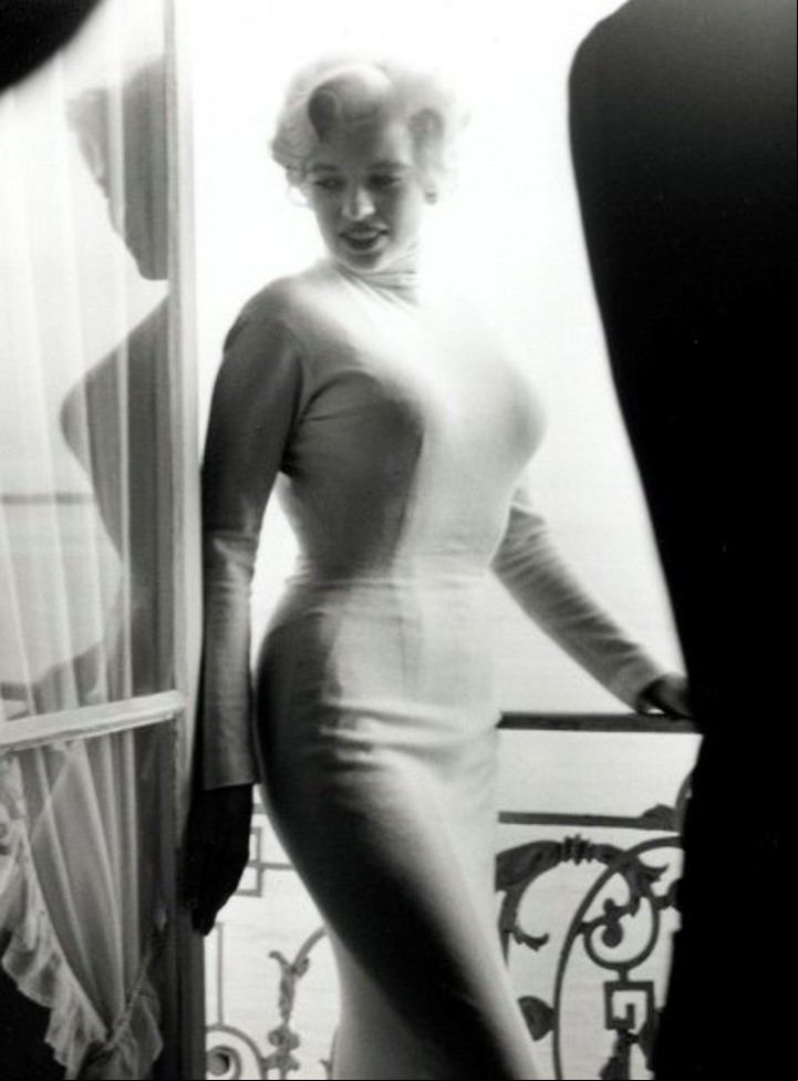 Las medidas de Jayne Mansfield.: 116-60-90. Foto: AFP
