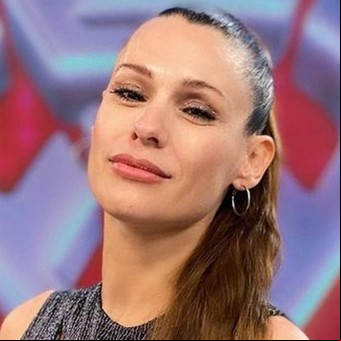Pampita, otra vez mamá: cómo es el embarazo después de los 40
