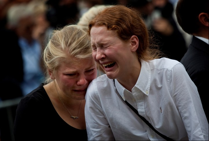 Cada nuevo proceso, marcado por el cínico comportamiento de Breivik, desgarra de dolor a los familiares y allegados de las víctimas. Foto: AP