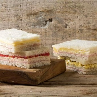Sandwiches de miga: 8 opciones imperdibles para probar en Buenos Aires