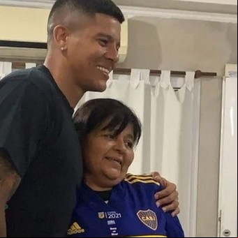 La tierna carta de Marcos Rojo a su mamá cuando era chico: "Te quiero aunque seas una gallina amarga"