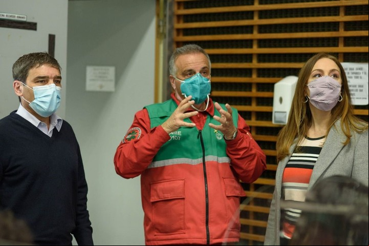Fernán Quirós, Alberto Crescenti y María Eugenia Vidal, en la foto que difundieron del encuentro, dos días antes que el video.