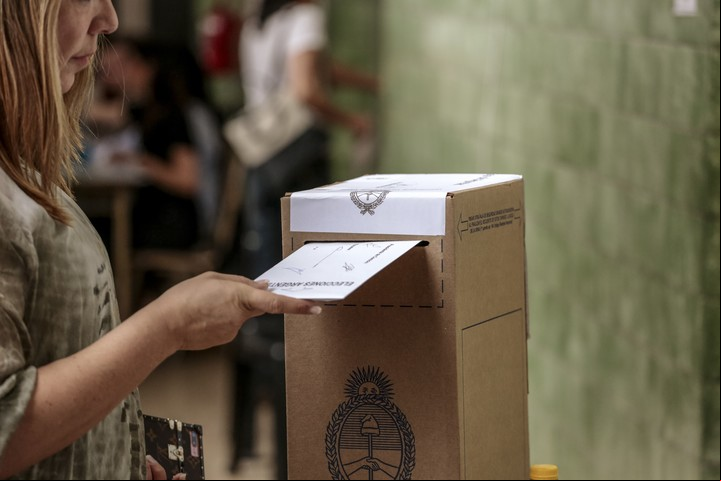 En Argentina, no todos los ciudadanos están obligados a votar. Foto: Bloomberg.