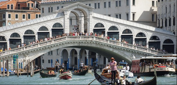Ingreso arancelado y control de movimientos: Venecia camino a convertirse en un "Gran Hermano al aire libre"