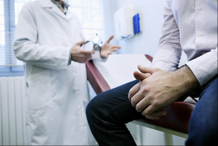 Los controles periódicos favorecen la detección precoz. Foto Shutterstock.