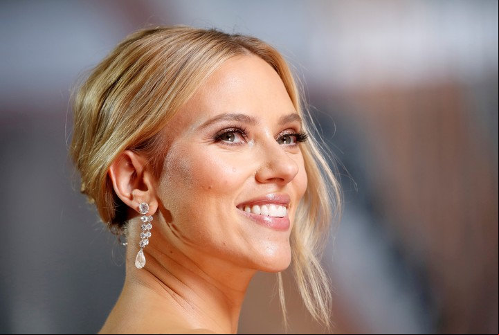 La actriz estadounidense Scarlett Johansson es considerada una de las mujeres más bellas del mundo. Foto: REUTERS