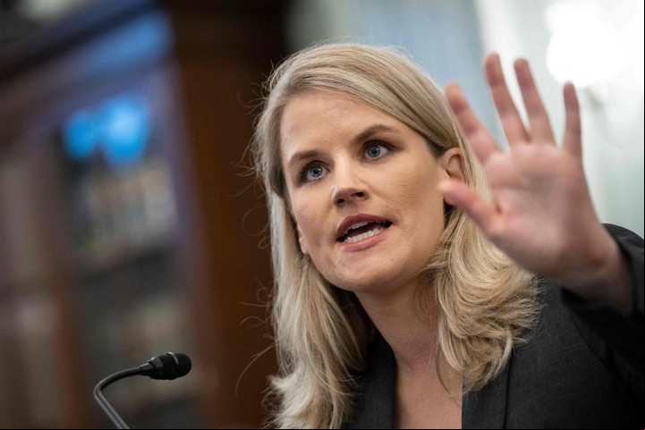 s Haugen, la informante de Facebook que testificó ante el Congreso. Foto AFP