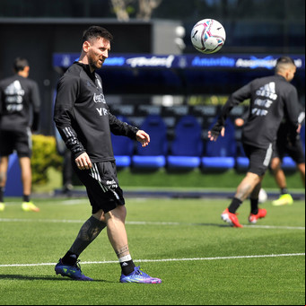 Risas, juegos y un clima ideal: la Selección abrió las puertas de su entrenamiento