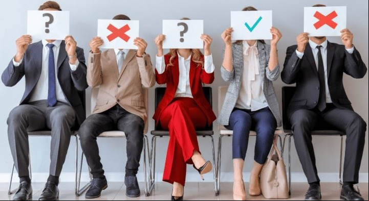 El CV ofrece un resumen general de la vida laboral de una persona y puede hacer la diferencia entre conseguir o no el empleo. Foto: Archivo