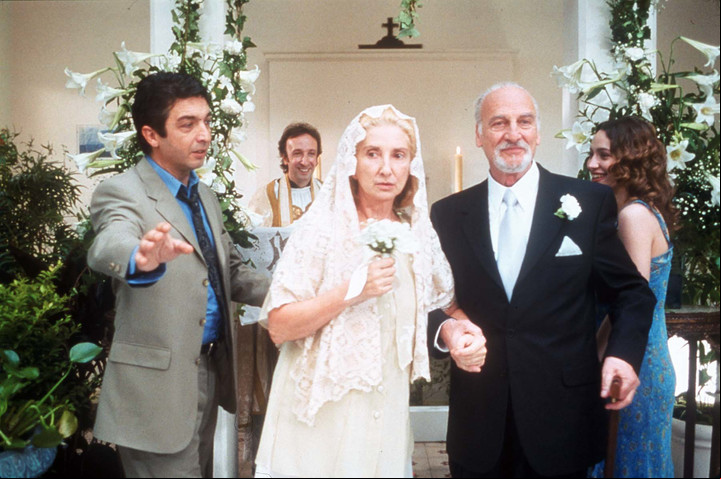 La brillante película El hijo de la novia (Juan José Camla, 1991), le dio una gran humanidad a la enfermedad del Alzheimer. Darín, Aleandro y Alterio le dieron vida. [AP Photo/Libio Pensavalle].