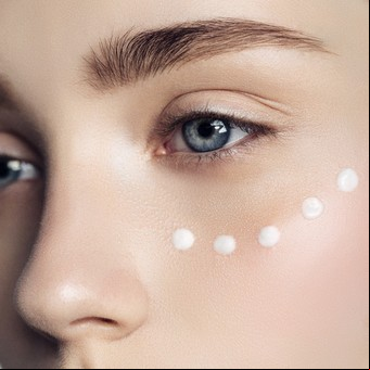 Lo último en antiage: cosméticos con el mismo efecto que el botox