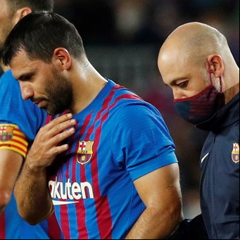 Advierten en España que Sergio Kun Agüero no podría volver a jugar al fútbol por culpa de la arritmia cardíaca y que debería retirarse