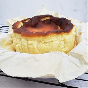 Torta vasca de queso quemado