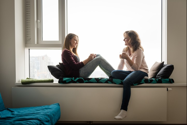 Cerca para acompañarlos, lejos para no asfixiarlos, propone Schujman. Foto Shutterstock.