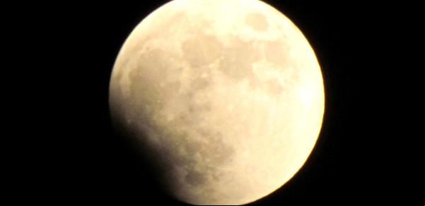Luna llena en Tauro de noviembre 2021 con eclipse lunar: influencias energéticas