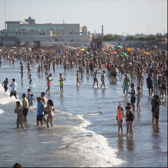 Oportunidad: cómo viajar a precio "regalado" en los 7 fines de semana largos del 2022