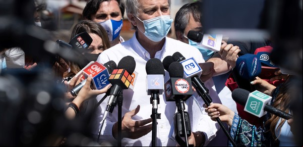 Elecciones en Chile: José Antonio Kast viaja a EE.UU. y busca sacarse la imagen de "extremista"