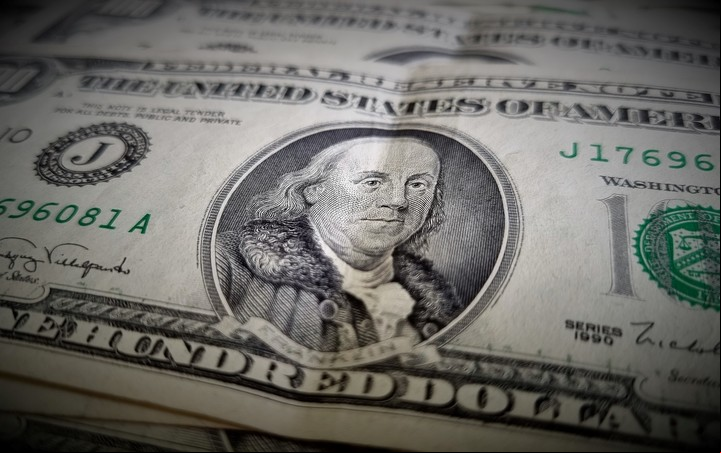 Los billetes antiguos siguen vigentes en Estados Unidos, pero en Argentina nadie los quiere. Foto: Archivo.