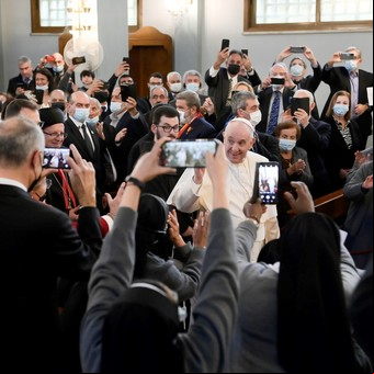 El Papa Francisco en Chipre: pidió a Europa "derribar los muros" contra los inmigrantes