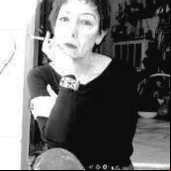Víboras, perlas y cuchillos en Milita Molina