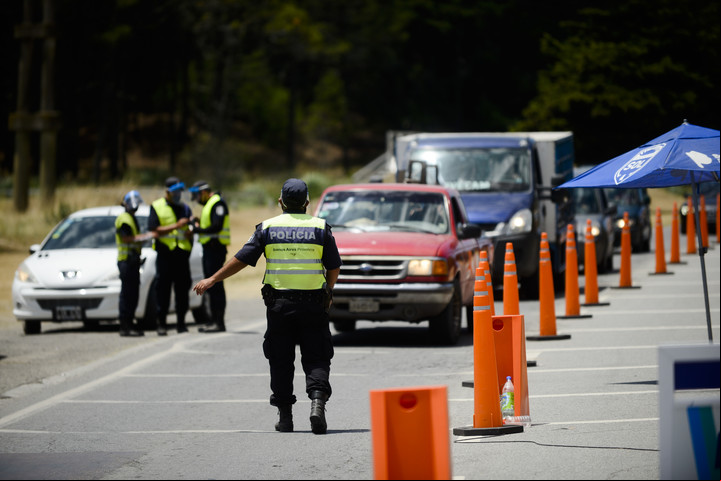 En la ruta puede haber controles policiales y habrá que tener todos los papeles en regla. Foto: Andrés D'Elía/Archivo.