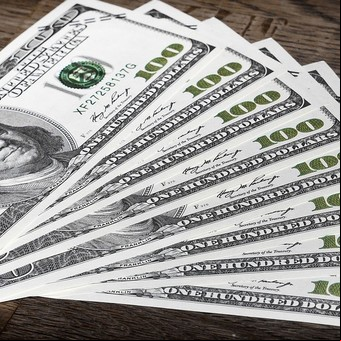 Inflación en dólares: cómo evitar que el dinero que está debajo del colchón pierda valor