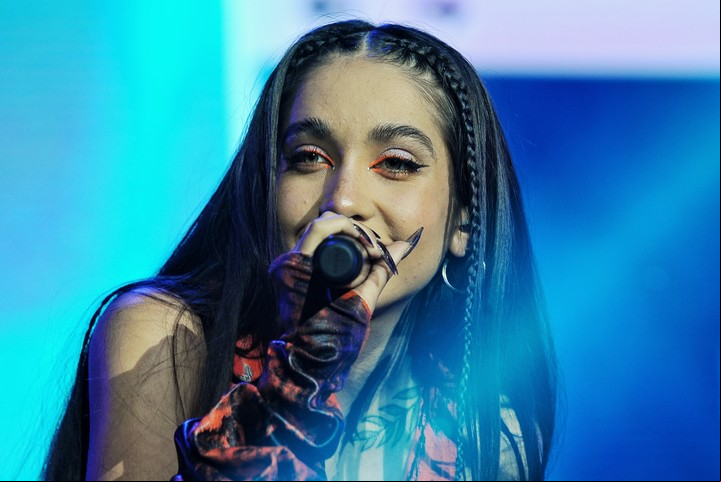 María Becerra, en el Teatro Gran Rivadavia. Foto Martín Bonetto