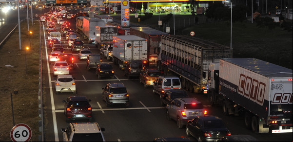 Ratifican un fallo que obliga a la autopista del Oeste a pagarle una deuda millonaria a un municipio