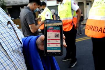 Ya rige el pase sanitario en todo el país: ¿para qué sirve y qué pasa si no aparece en la app CuidAR?