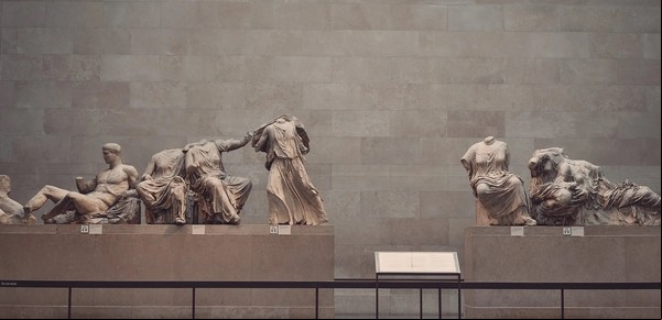 Mientras Europa devuelve objetos culturales, Gran Bretaña mira para otro lado