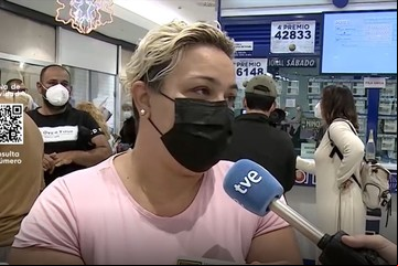 Se quedó sin trabajo y 24 horas después ganó el gordo de Navidad: "Nos tocó, nos tocó"