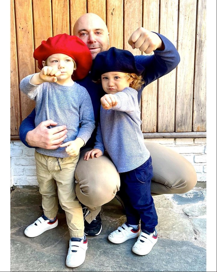 Germán Martitegui con sus hijos, Lorenzo y Lautaro. Foto: Instagram.