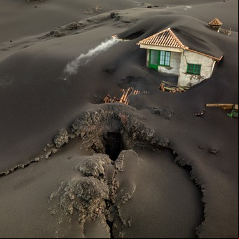 El volcán La Palma: tras el fin de las erupciones, decenas de familias reclaman al estado español