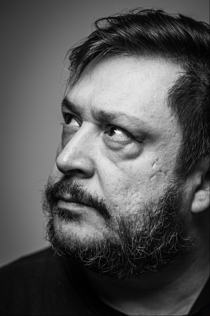 Hernán Casciari dio detalles de cómo se financiará el docuemntal de Justina Bustos, "Sola en el Paraíso". Foto Gaspar Kunis/The Remake