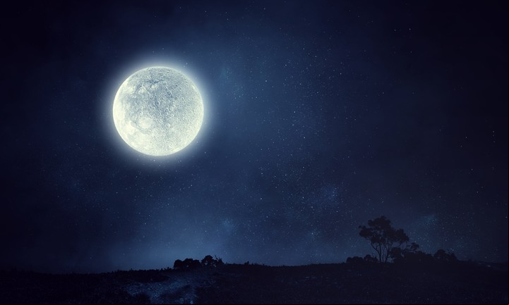 La Luna llena en Cáncer genera necesidad de introspección. Foto ilustración Shutterstock.