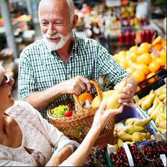 Mejor rendimiento cognitivo y menos mortalidad: así es la dieta ideal para los adultos mayores