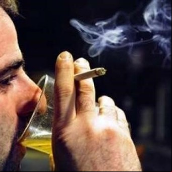 ¿Por qué tenemos conductas autodestructivas?