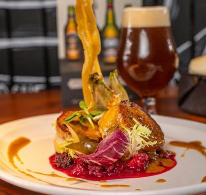 La elaborada gastronomía de Kunstmann.