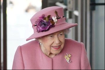 Gran Bretaña: con coronavirus y aislada, la reina Isabel también canceló sus compromisos virtuales