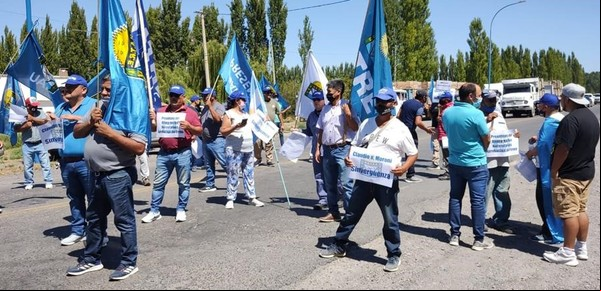 El Gobierno se mete en una interna gremial y le "pisa" $ 5.000 millones a la UATRE