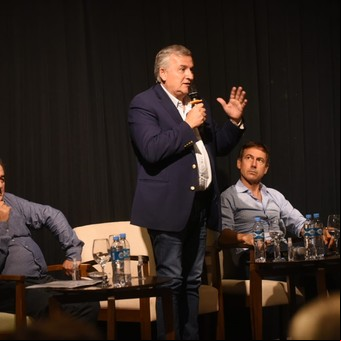 El "Frente de Frentes" de Gerardo Morales, una melodía aún sin letra y el rap de Javier Milei