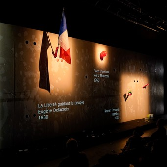 "Glory Wall": la obscenidad de la escena
