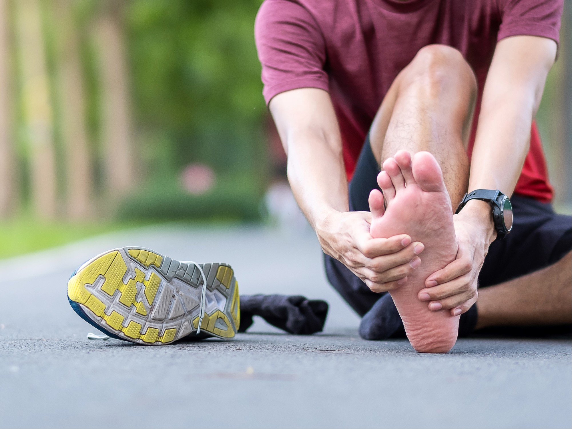 Elegir zapatillas con tecnología de espuma en la suela que proporciona soporte adicional. Foto: Shutterstock.